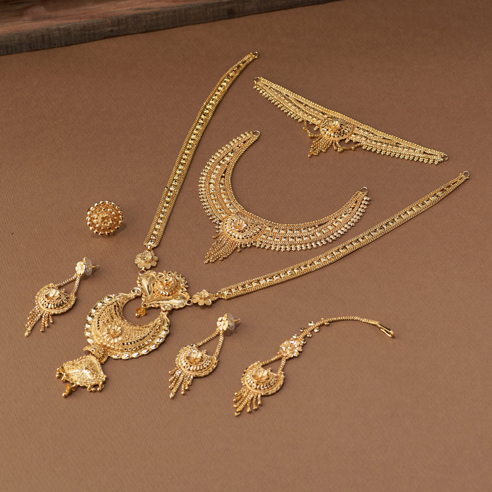 Traditional Gold Forming Bridal Jewellery Set with Necklace, Chand Bali Style Earrings & Maang Tikka