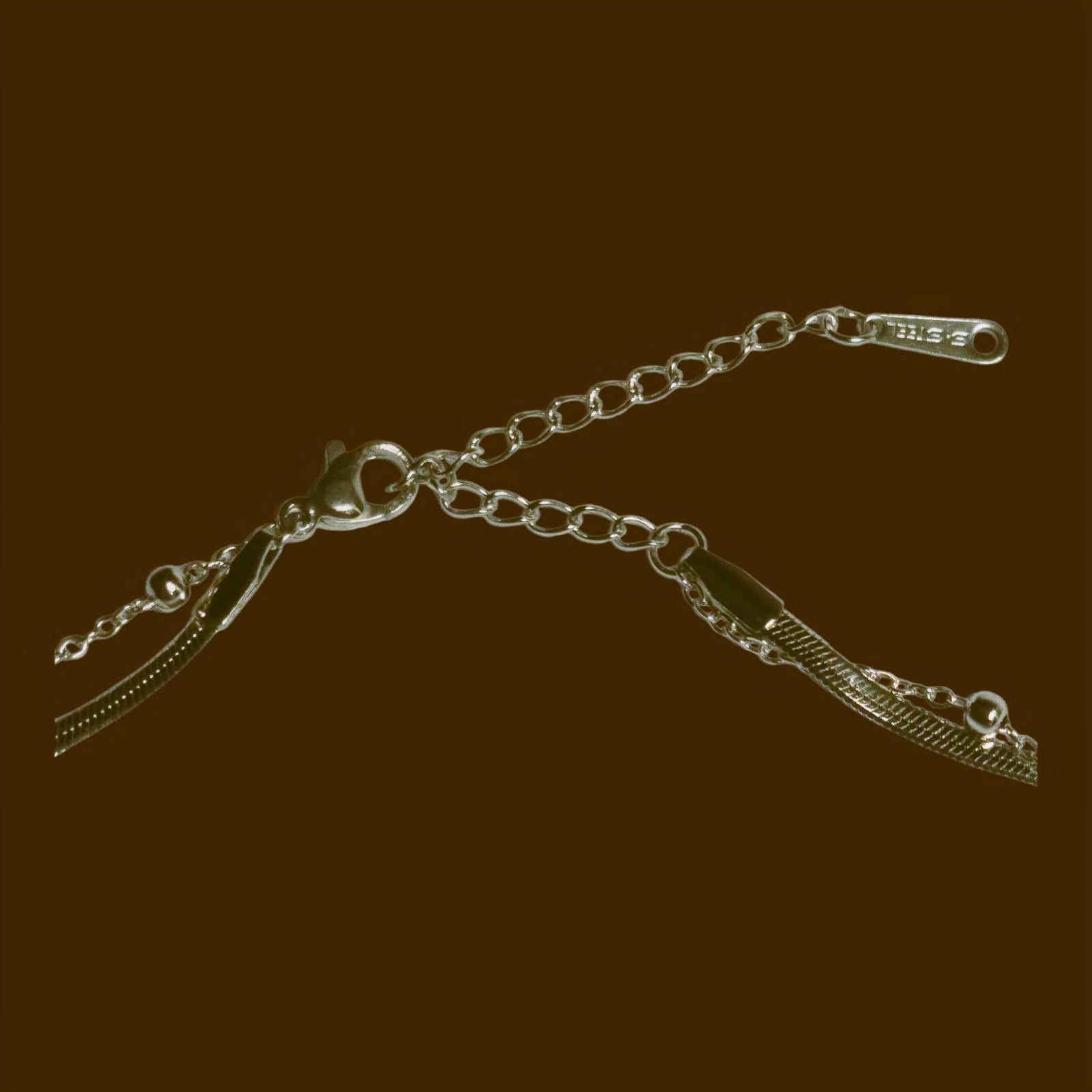 Elegant Silver Bow Double-Layer Necklace – Minimalist Workwear Accessory