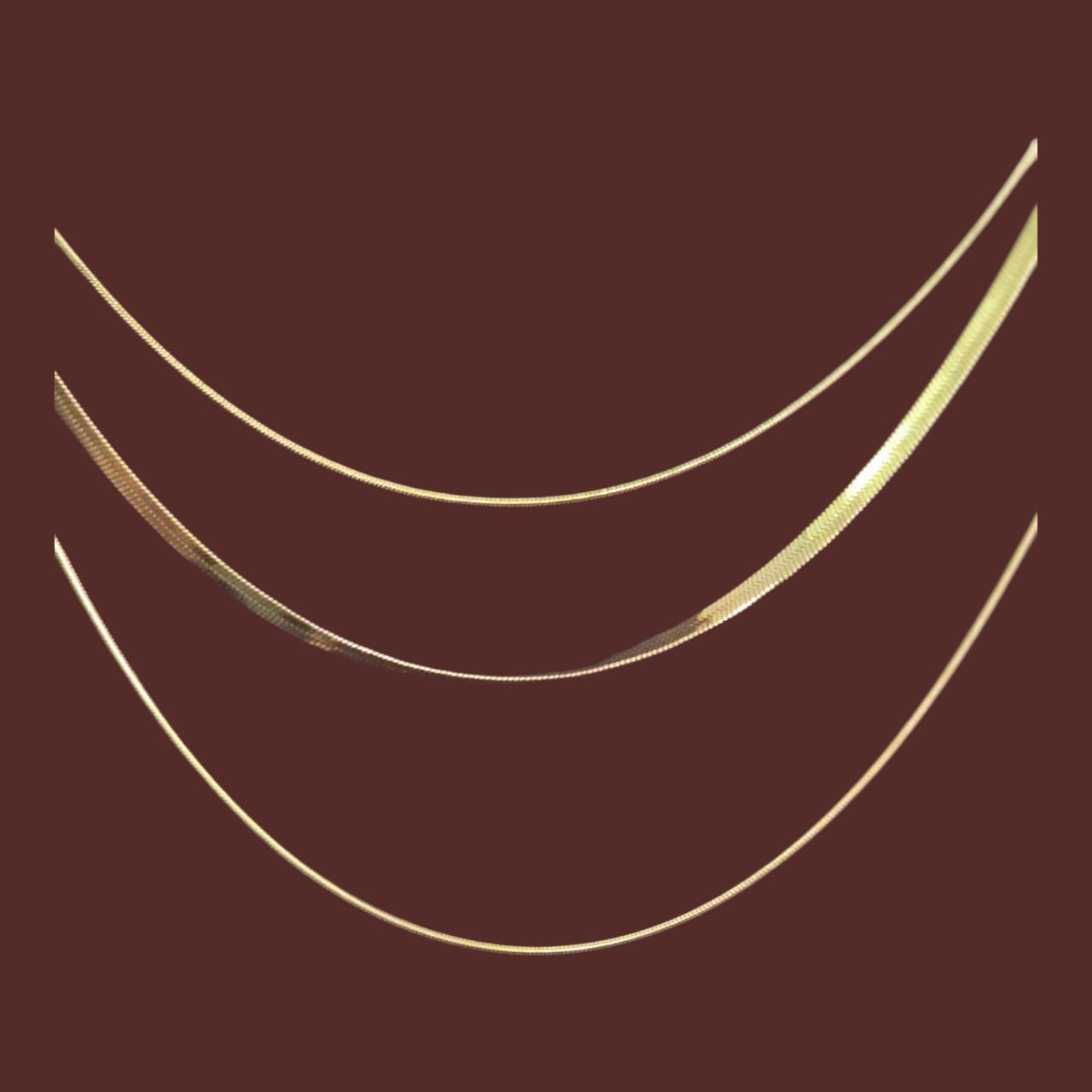 Triple layered gold-plated chain necklace for women – minimalist, tarnish-resistant jewellery perfect for workwear, casual, and evening styling.